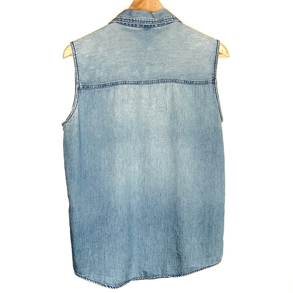 Upper West Side 90's Light Wash Blue Jean Top - Picture 3 of 8